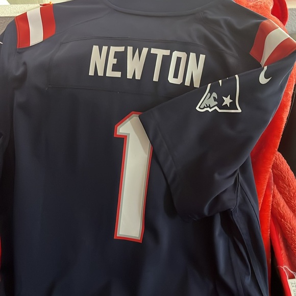 New England patriots cam newton jersey NWOT - Picture 7 of 8